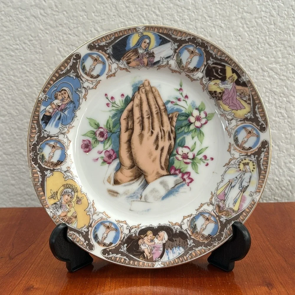Vintage Life Of Jesus Hanging Decorative Plates  Made in Japan Lot of 3